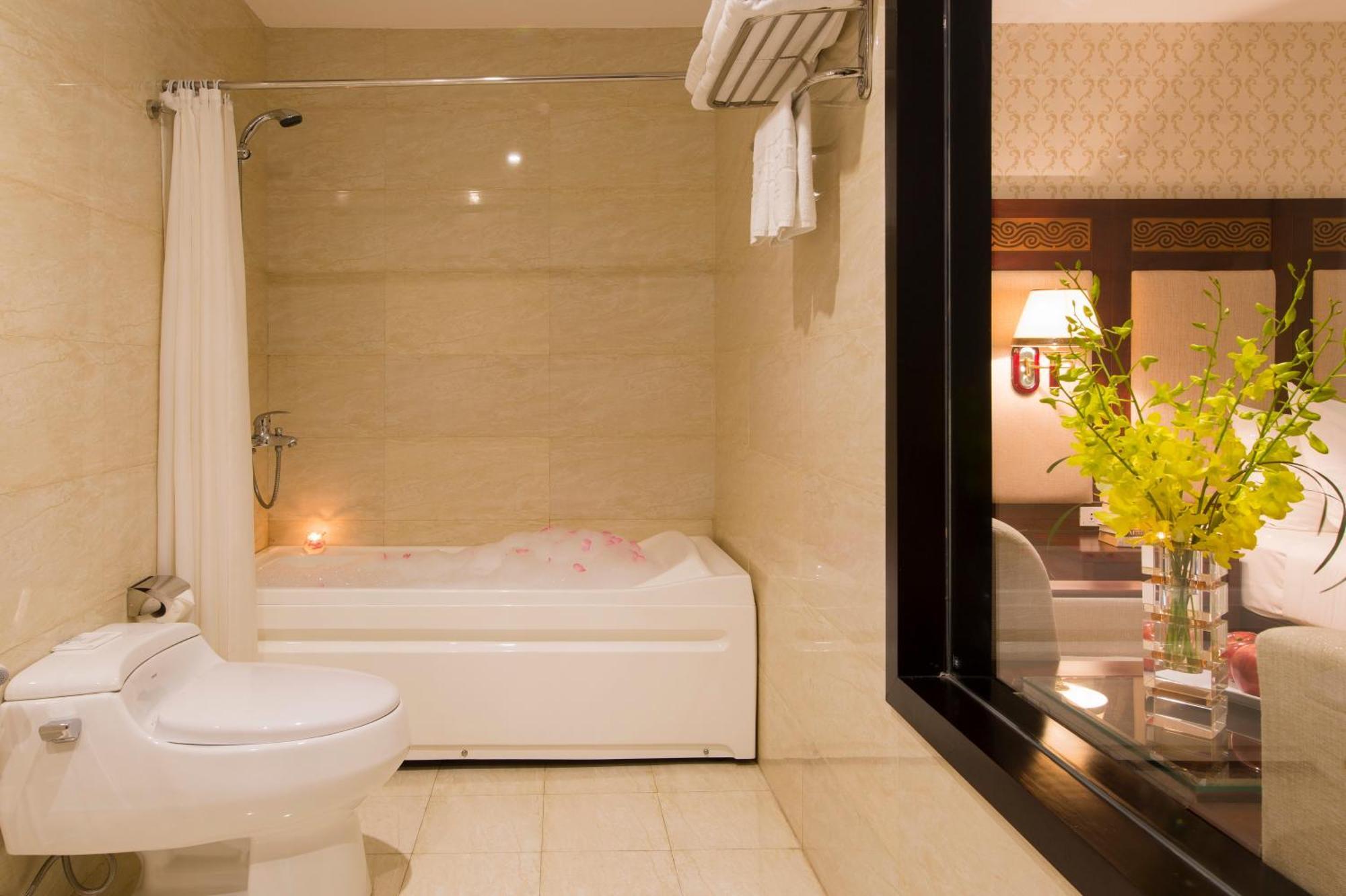 Galliot Hotel Nha Trang Exteriör bild