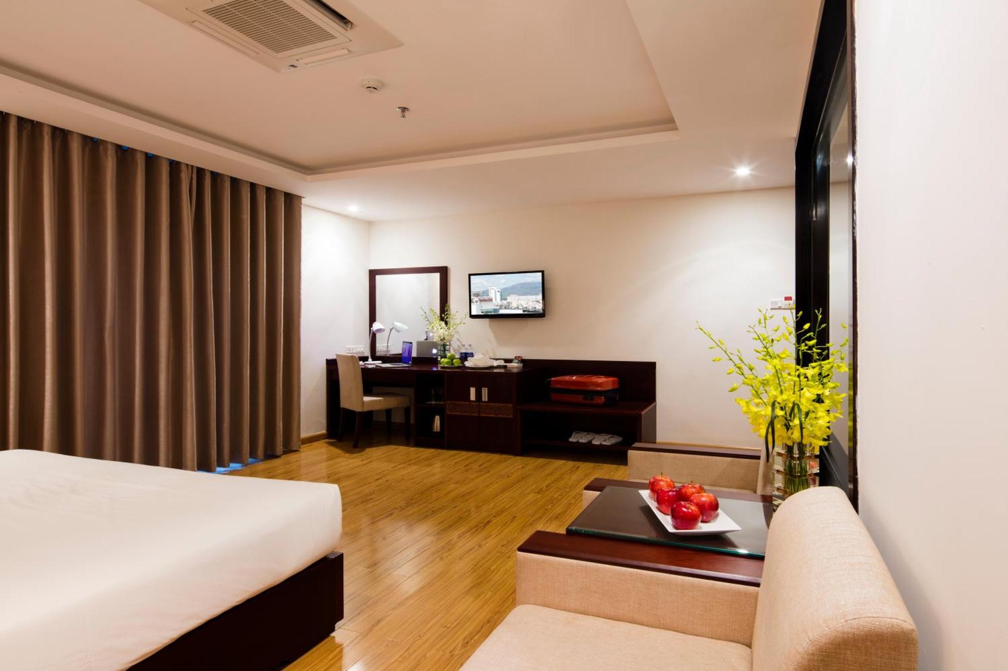 Galliot Hotel Nha Trang Exteriör bild